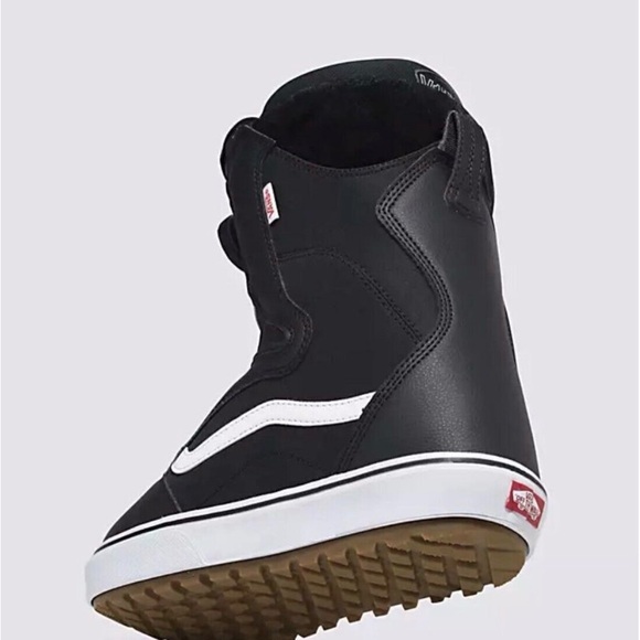 Women’s Snowboarding Boots - Picture 5 of 10